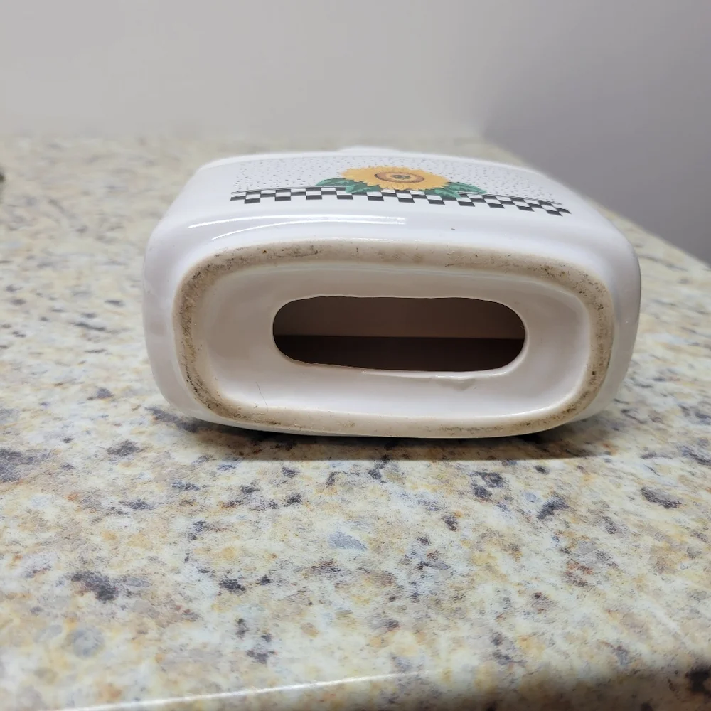 SOLD                                     Country Sunflower Ceramic Napkin Holder - Picture 2 of 5